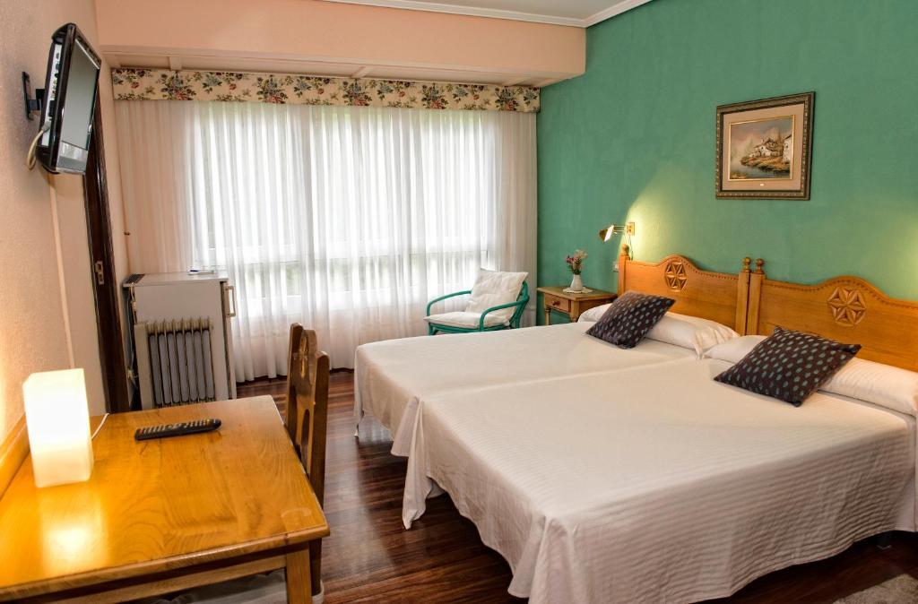 Hotel Txaraka ベルメオ エクステリア 写真